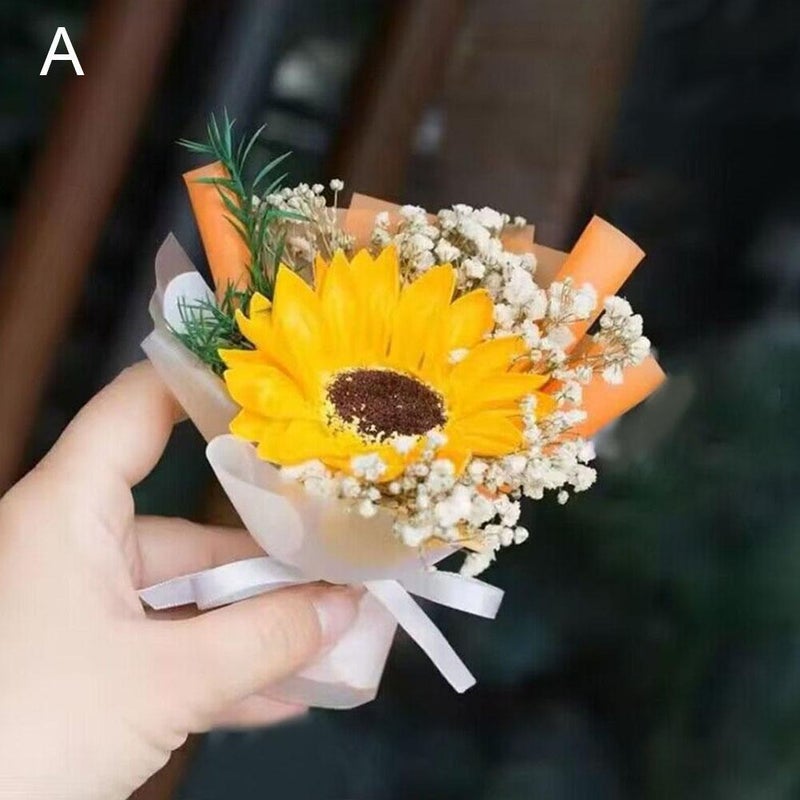 Creative preserved dried flower bouquet for car air vents, air conditioner fragrance clips, roses